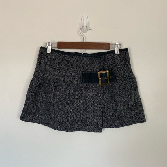 ‼️5 for $15 SALE‼️ Free People Buckled Mini Skirt - Picture 1 of 5